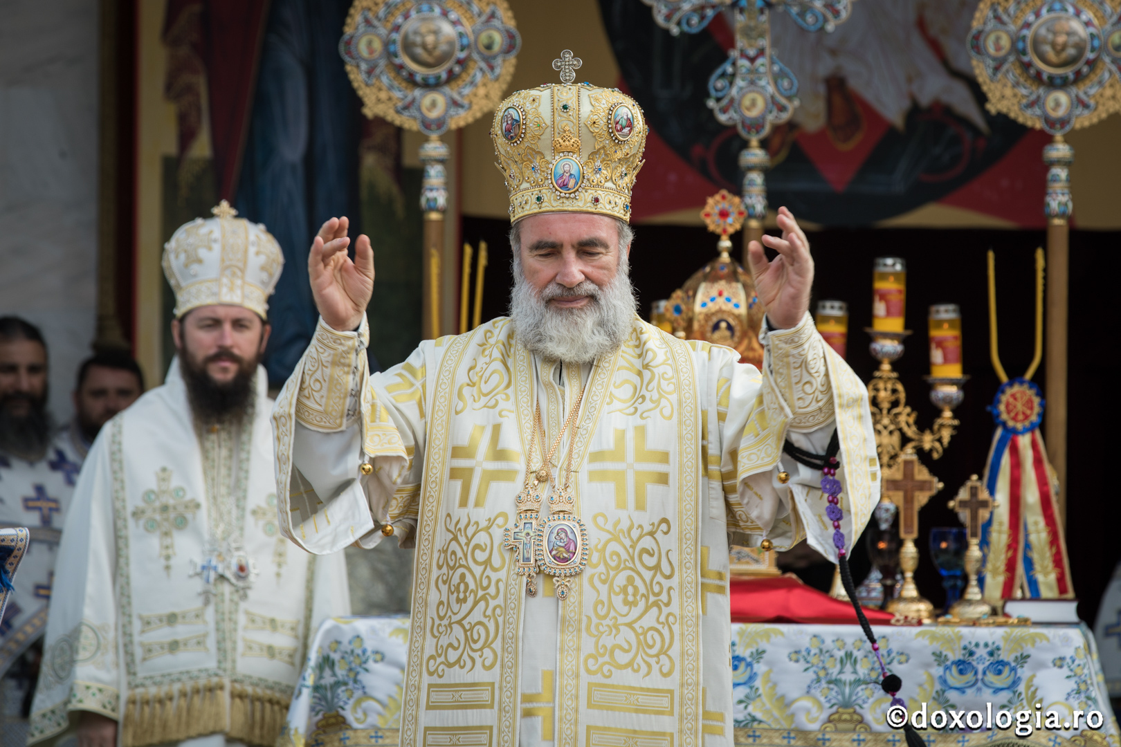 Ultima zi din triada Sfinţilor Nemţeni: trei ierarhi au săvârșit Sfânta Liturghie în cinstea Sfintei Cuvioase Teodora de la Sihla