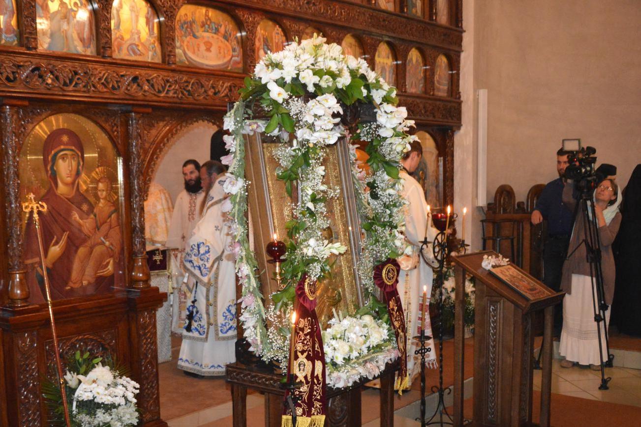 Icoana Maicii Domnului-Altărița, la Mănăstirea Diaconești