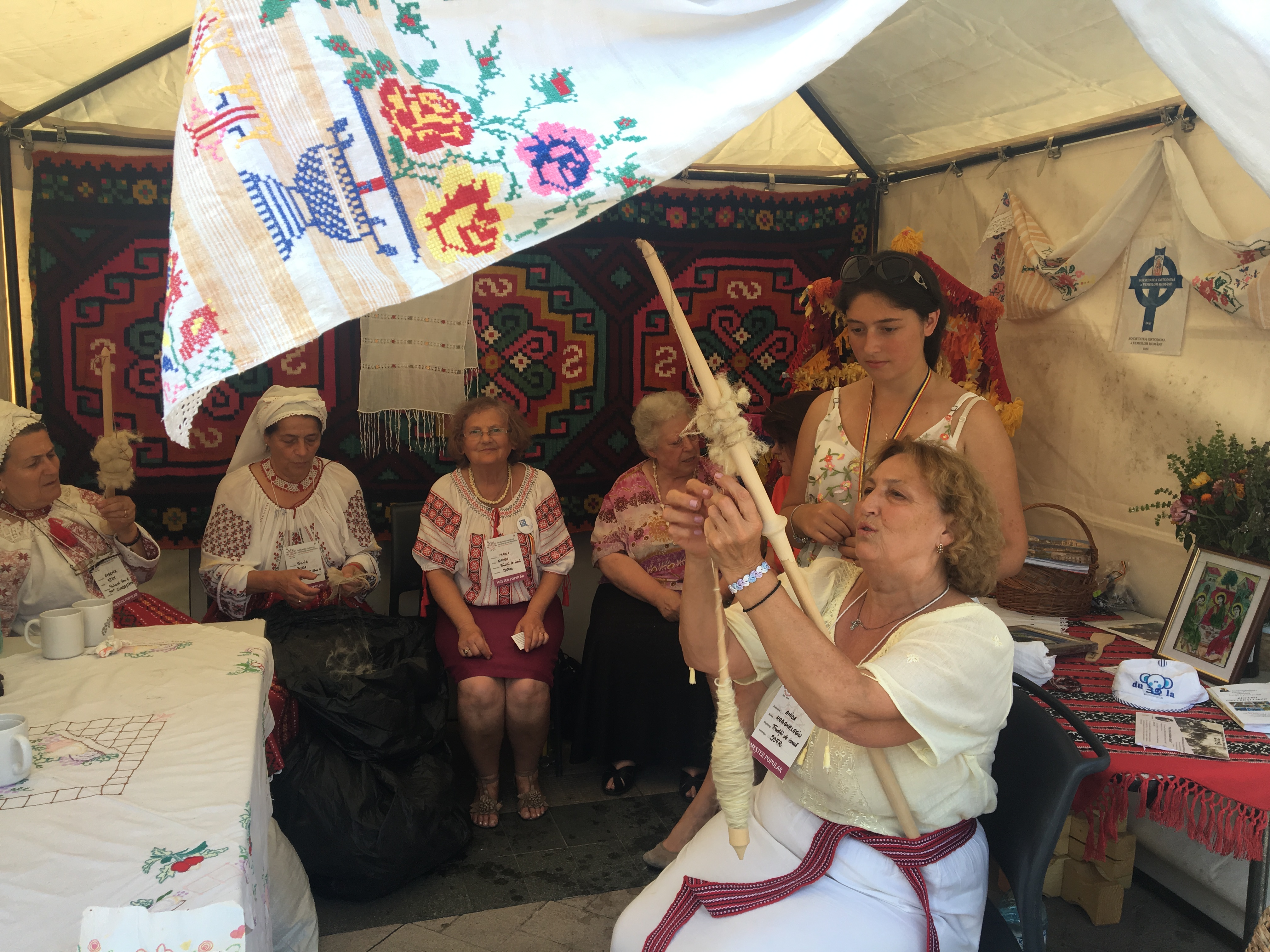 Societatea Ortodoxă a Femeilor Române și Asociaţia COMUNIO, la Târgul Meşterilor si Meşteşugarilor Populari - ITOM 2018