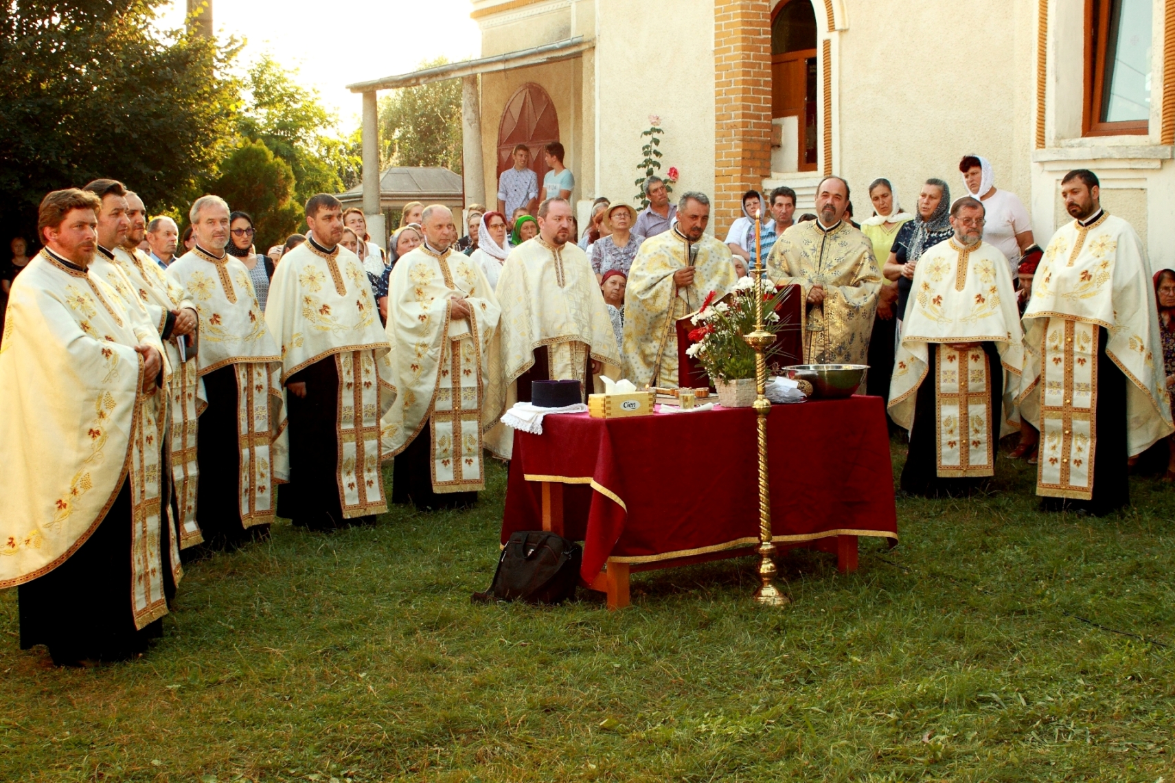 Moaştele Sfântului Gheorghe Pelerinul au poposit timp de trei zile în parohia Poieniţa