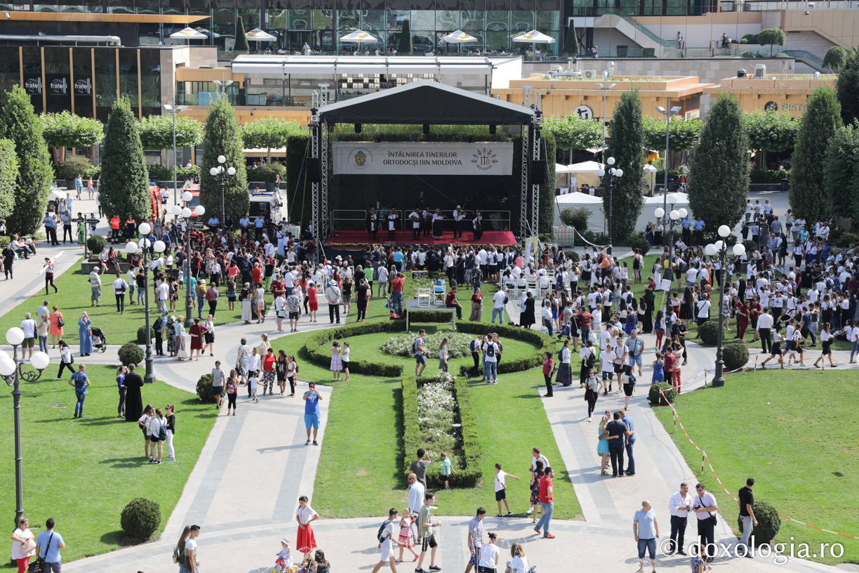 (Foto) Festivitatea de închidere a Întâlnirii Tinerilor Ortodocși din Moldova