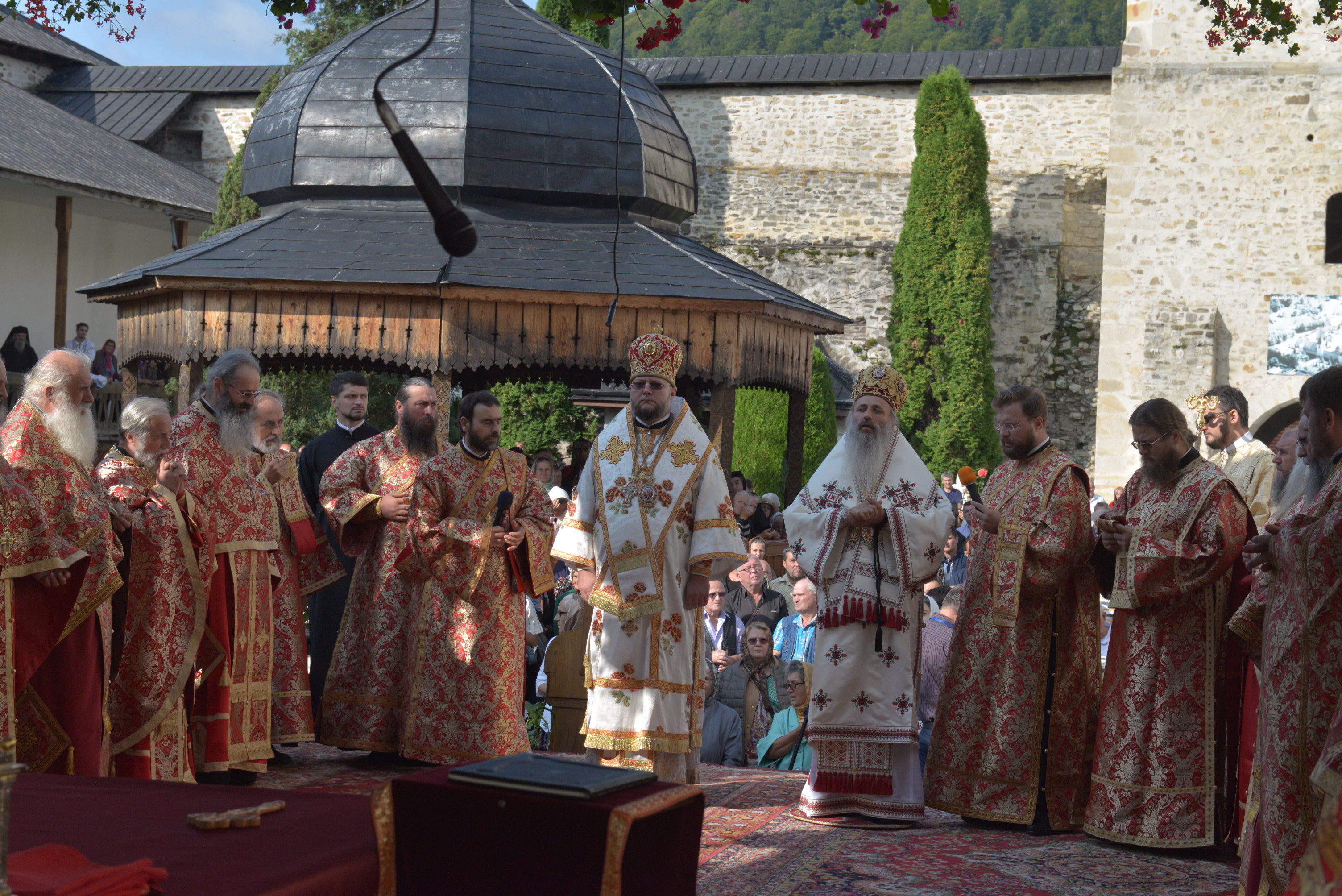 Una dintre cele mai vechi așezări monahale din Neamț, Mănăstirea Secu, și-a sărbătorit hramul