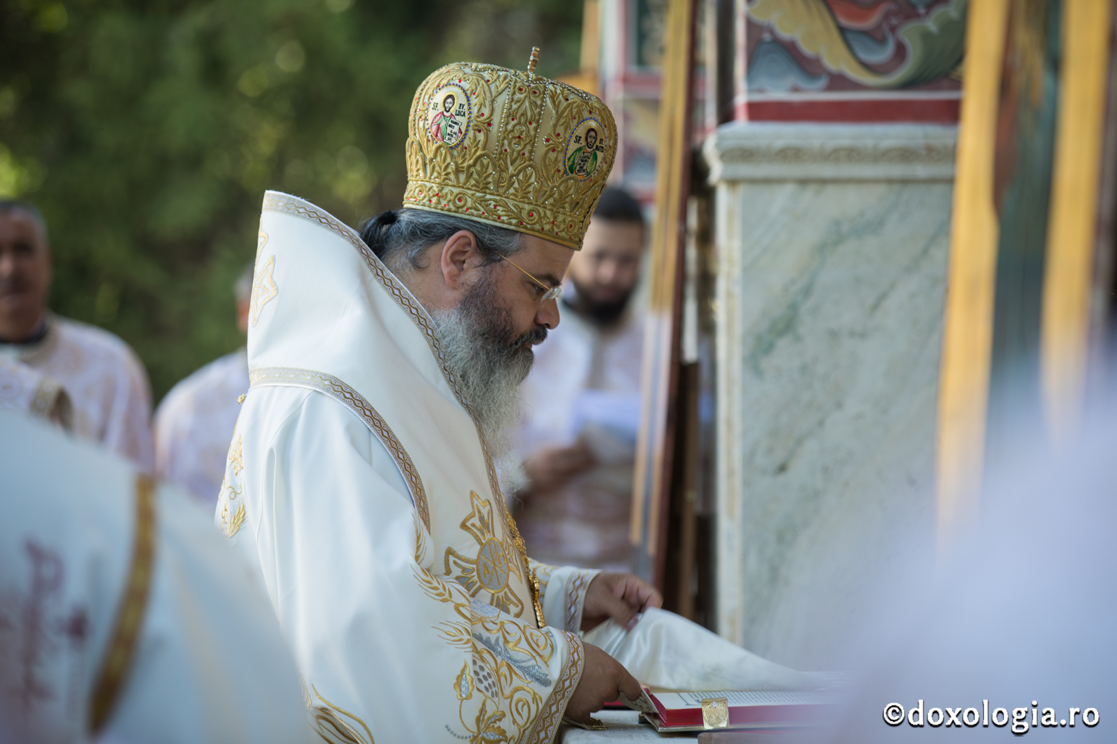 Sfinții Nemțeni: Liturghie arhierească în cinstea Sfântului Ioan Iacob, la biserica Seminarului Teologic de la Mănăstirea Neamț