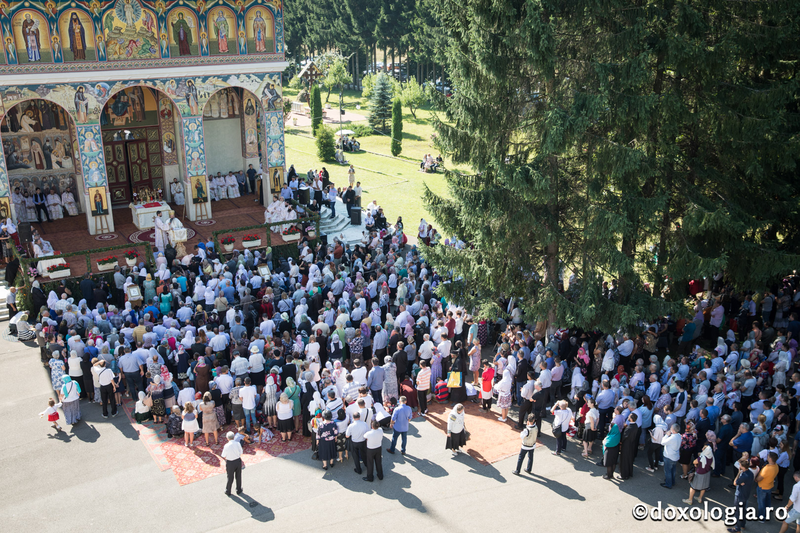 Sfinții Nemțeni: Liturghie arhierească în cinstea Sfântului Ioan Iacob, la biserica Seminarului Teologic de la Mănăstirea Neamț