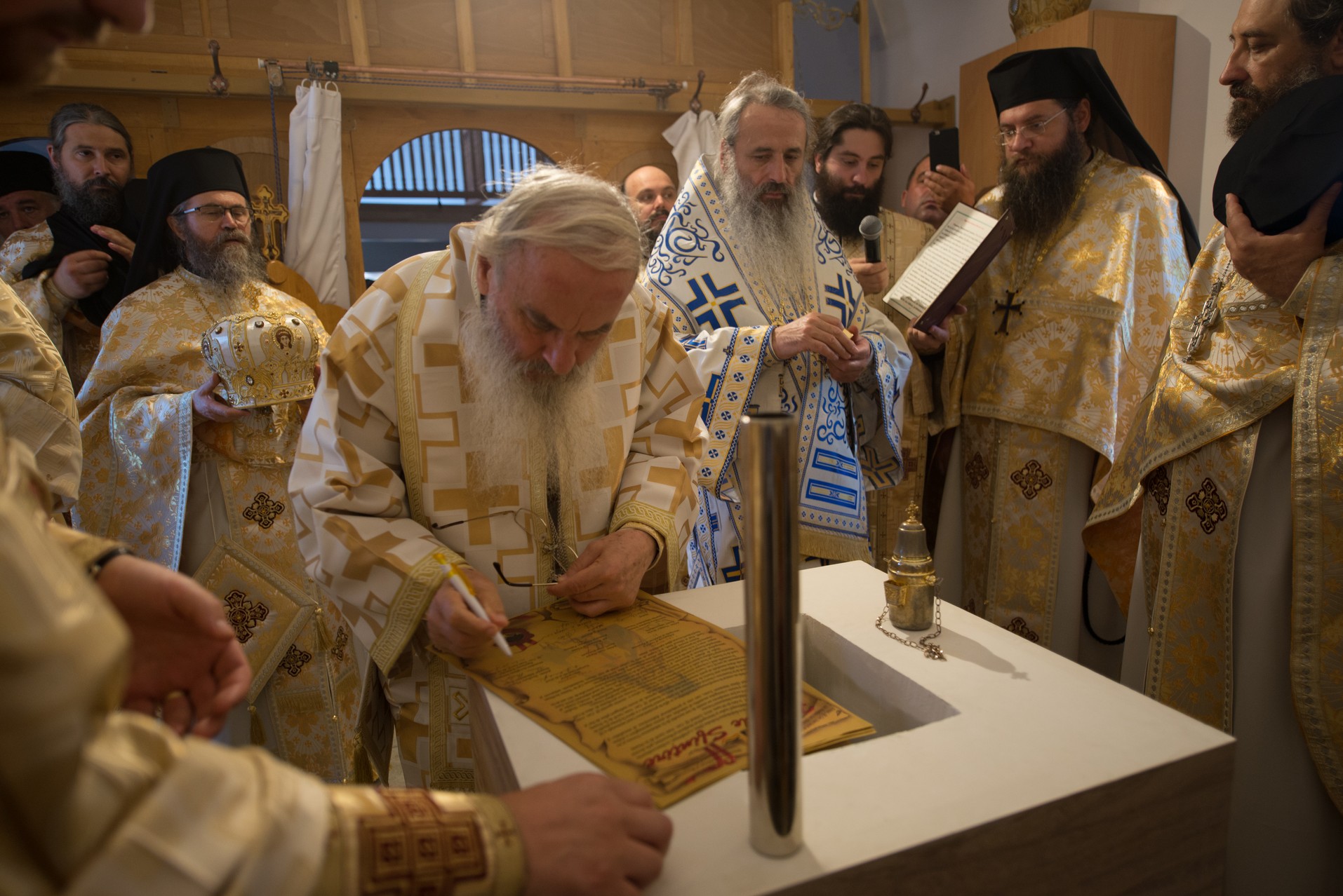 Sfințire de schit la Horodiștea-Botoșani: „Lumea are nevoie de sfinţi pentru ca umanitatea să fie sănătoasă” Sfințire de schit la Horodiștea-Botoșani: „Lumea are nevoie de sfinţi pentru ca umanitatea să fie sănătoasă”