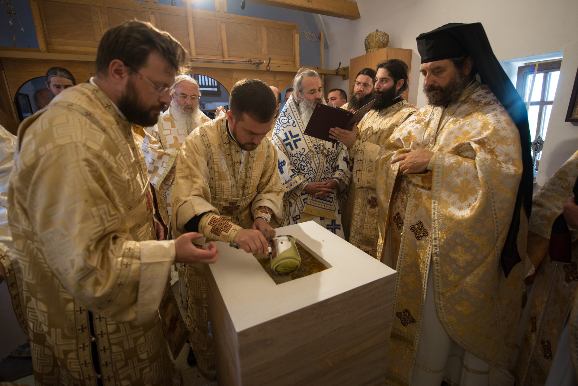 Sfințire de schit la Horodiștea-Botoșani: „Lumea are nevoie de sfinţi pentru ca umanitatea să fie sănătoasă” Sfințire de schit la Horodiștea-Botoșani: „Lumea are nevoie de sfinţi pentru ca umanitatea să fie sănătoasă”