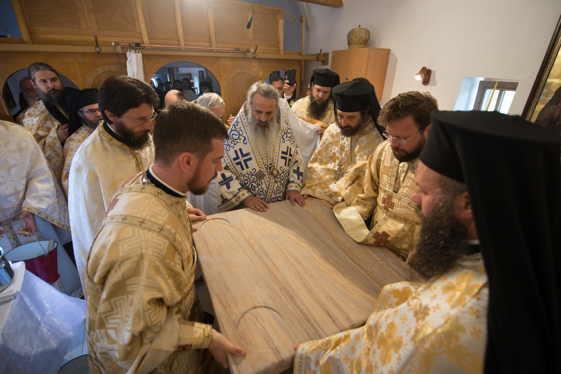 Sfințire de schit la Horodiștea-Botoșani: „Lumea are nevoie de sfinţi pentru ca umanitatea să fie sănătoasă” Sfințire de schit la Horodiștea-Botoșani: „Lumea are nevoie de sfinţi pentru ca umanitatea să fie sănătoasă”