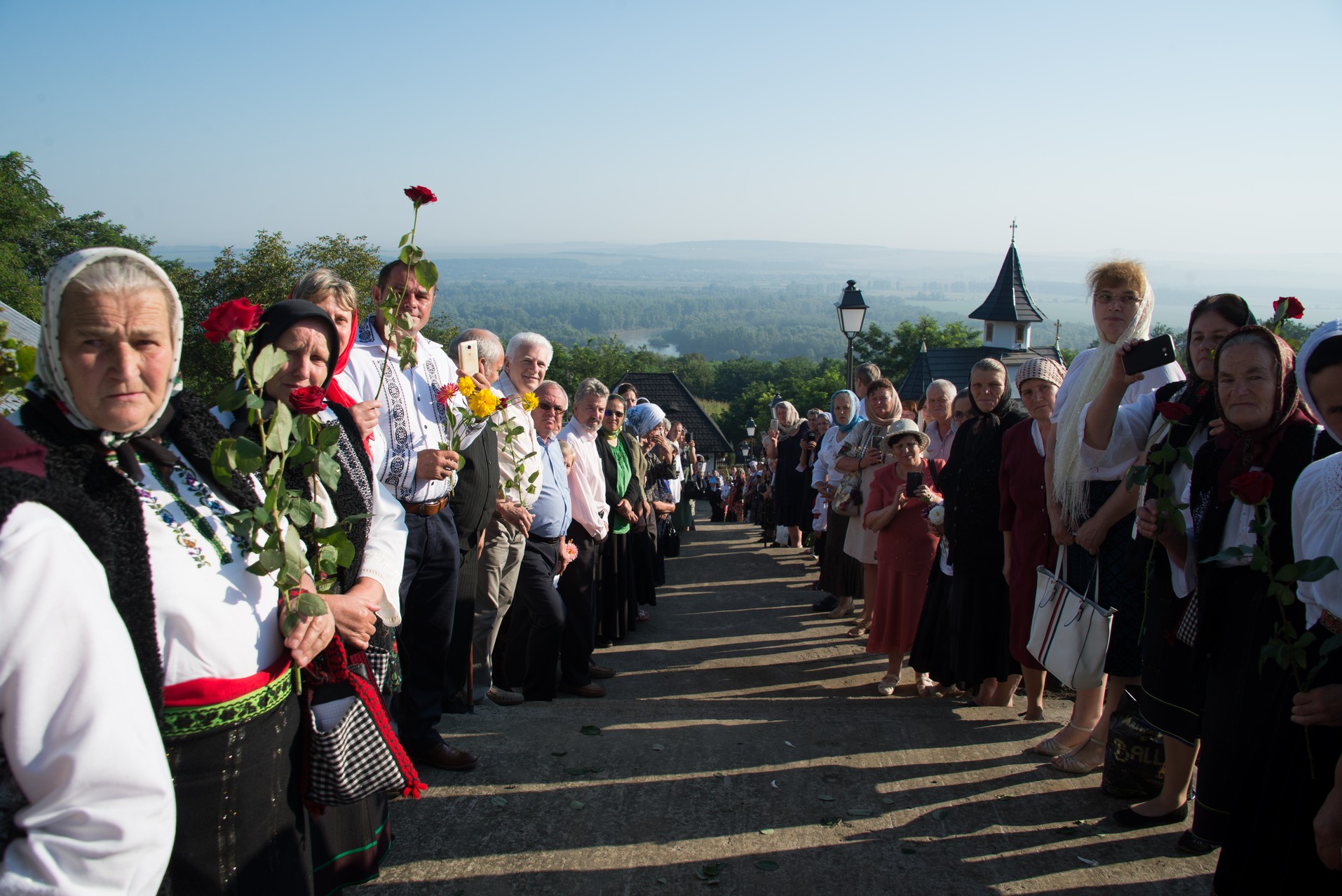 Sfințire de schit la Horodiștea-Botoșani: „Lumea are nevoie de sfinţi pentru ca umanitatea să fie sănătoasă” Sfințire de schit la Horodiștea-Botoșani: „Lumea are nevoie de sfinţi pentru ca umanitatea să fie sănătoasă”
