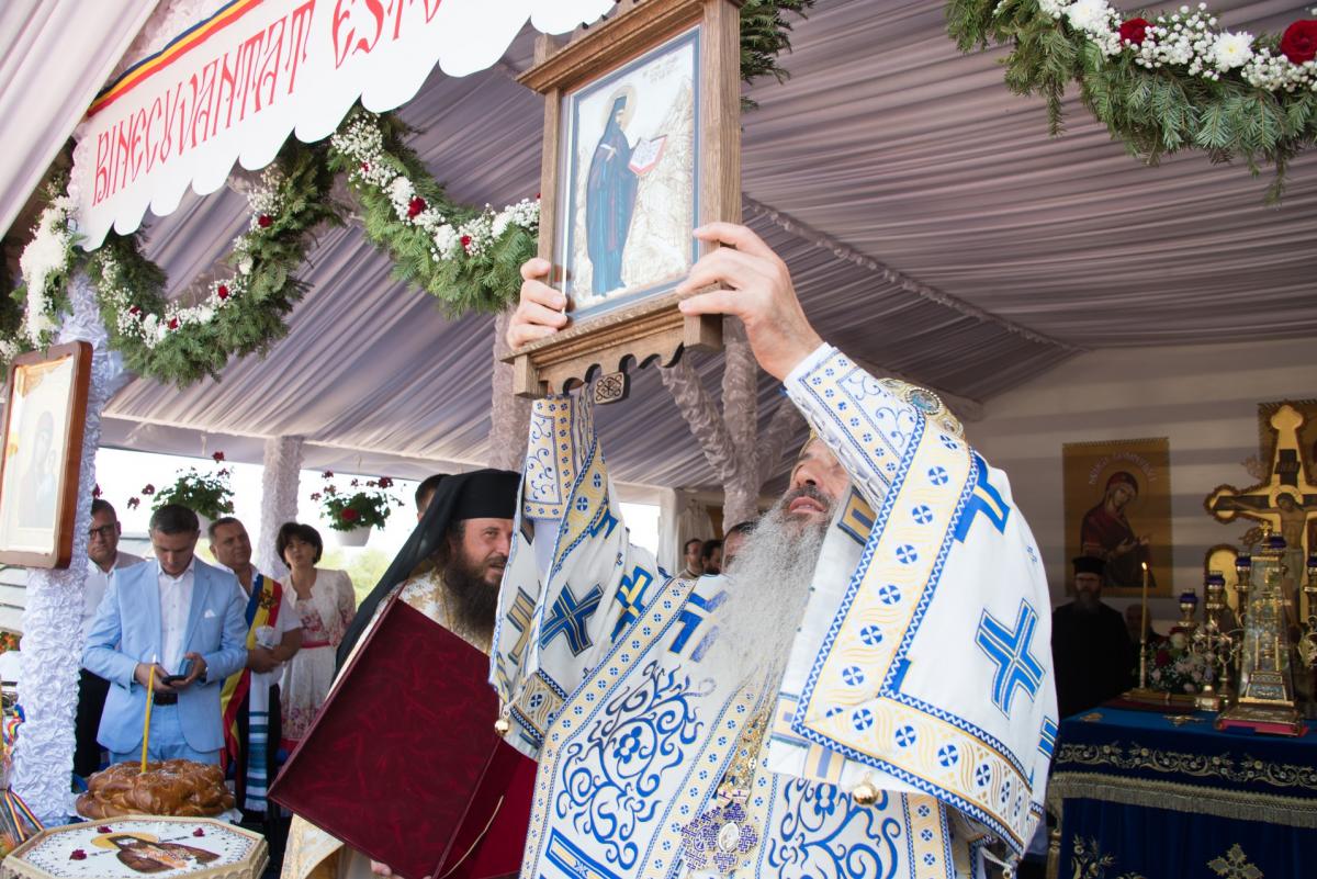 (Video) IPS Teofan: Slavă se cuvine lui Dumnezeu pentru acest dar cu totul aparte - Chipul de sfințenie al Sfântului Ioan Iacob