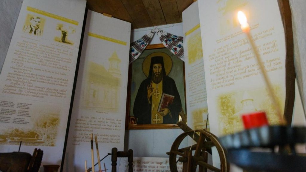 Schitul închinat Sfântului Ioan Iacob va fi sfințit duminica aceasta, în ziua lui de prăznuire