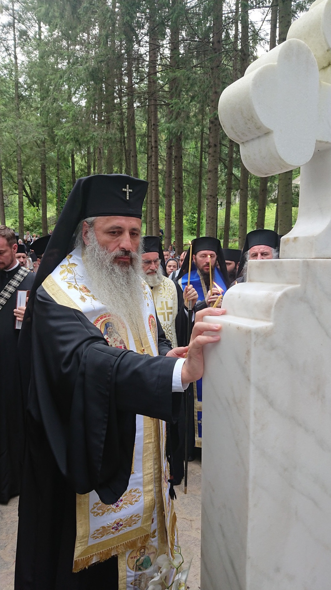 Ultima zi din triada Sfinţilor Nemţeni: trei ierarhi au săvârșit Sfânta Liturghie în cinstea Sfintei Cuvioase Teodora de la Sihla