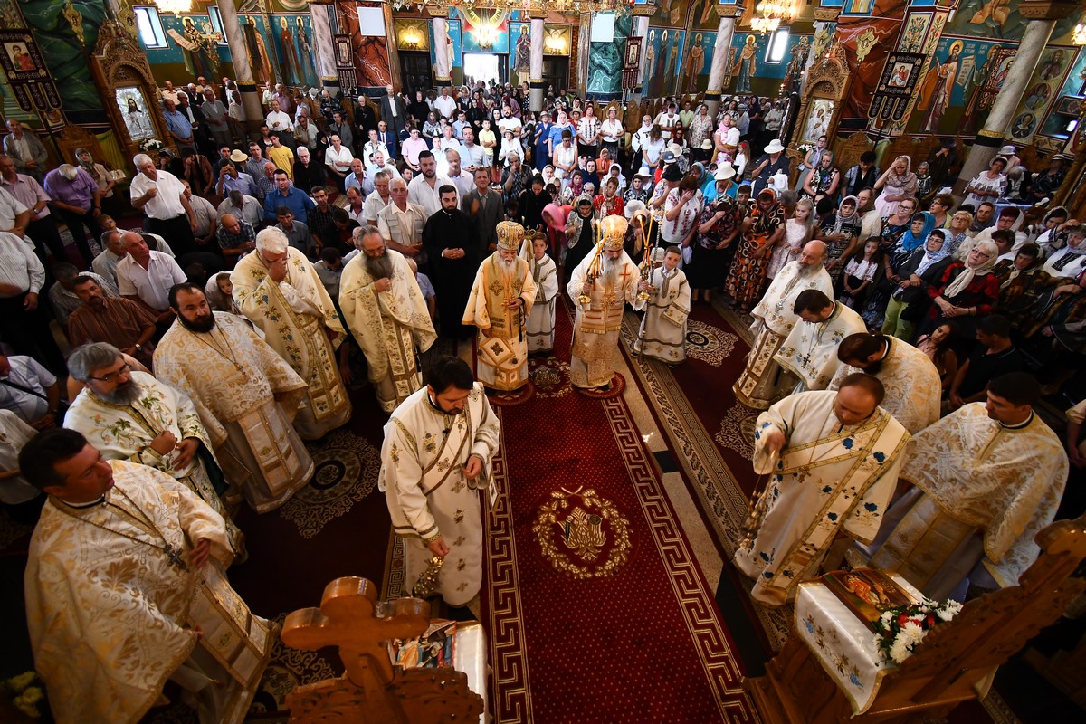 Şapte ani de la sfinţirea catedralei din Gura Humorului