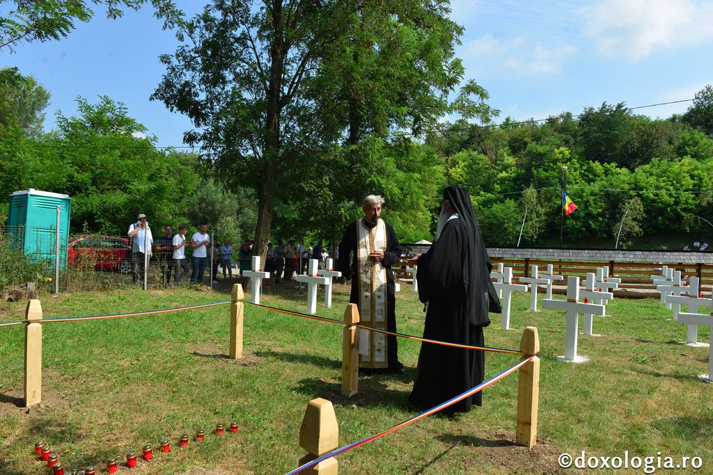 Înaltpreasfințitul Părinte Teofan a sfințit Biserica „Sfinţii Împăraţi Constantin şi Elena” din Parohia Soci