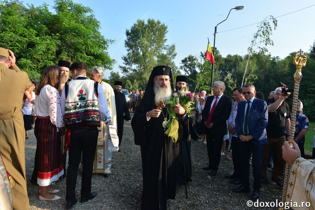 Înaltpreasfințitul Părinte Teofan a sfințit Biserica „Sfinţii Împăraţi Constantin şi Elena” din Parohia Soci
