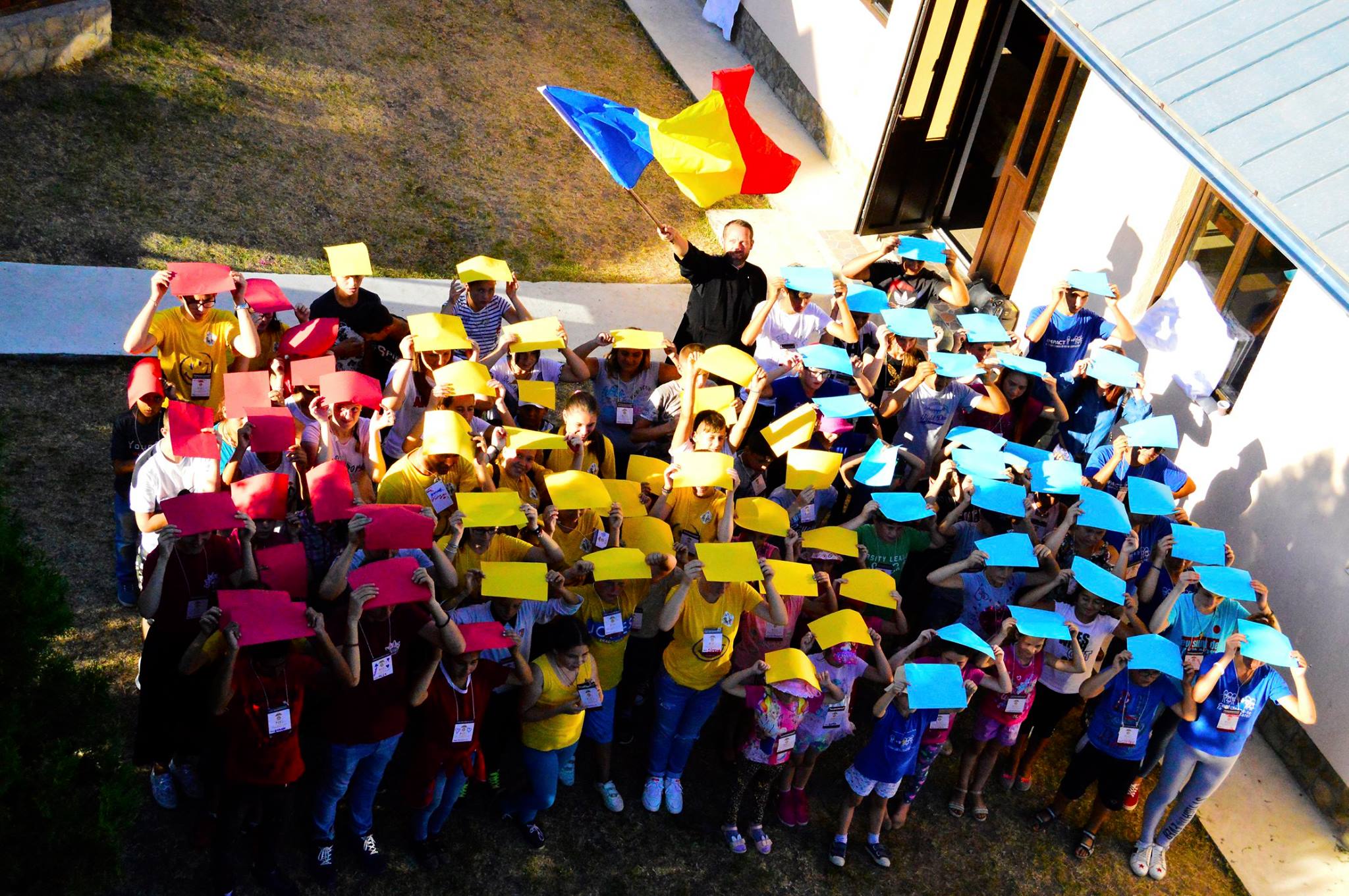 Tabăra din pridvorul satului: „Voioșeii din Șendreni”