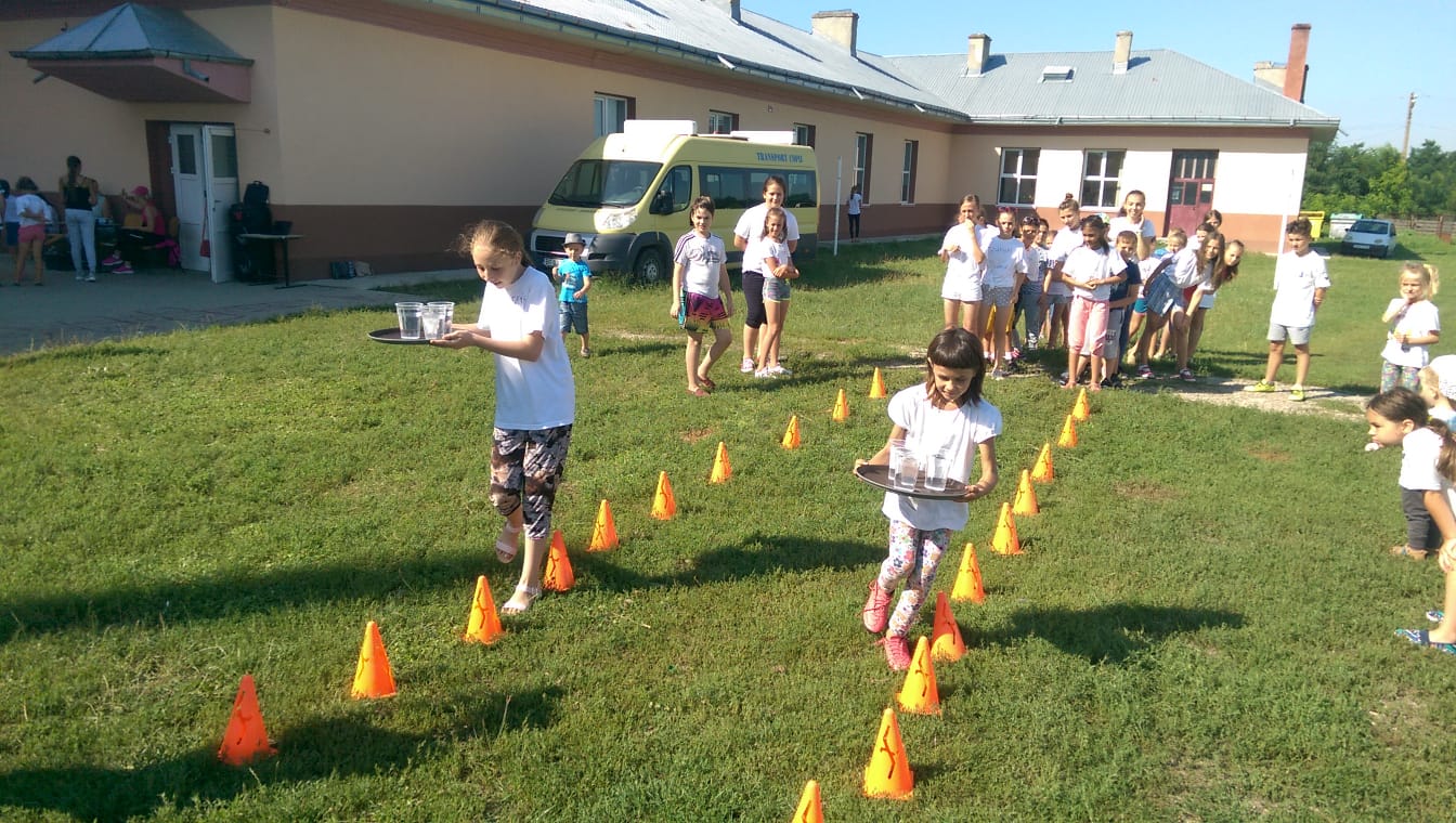 Tabăra „Vara pe uliță”, organizată de Primăria Răuseni împreună cu parohiile Doina și Rediu