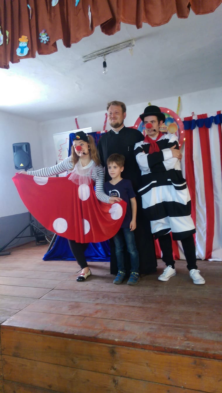 Tabăra „Vara pe uliță”, organizată de Primăria Răuseni împreună cu parohiile Doina și Rediu