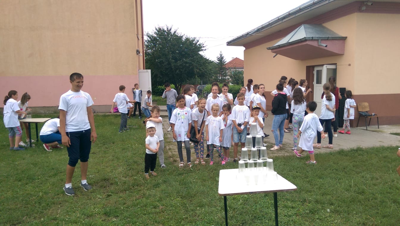 Tabăra „Vara pe uliță”, organizată de Primăria Răuseni împreună cu parohiile Doina și Rediu