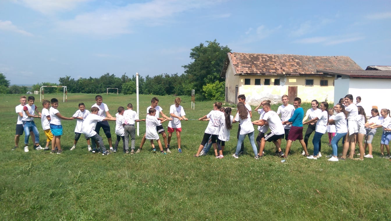 Tabăra „Vara pe uliță”, organizată de Primăria Răuseni împreună cu parohiile Doina și Rediu