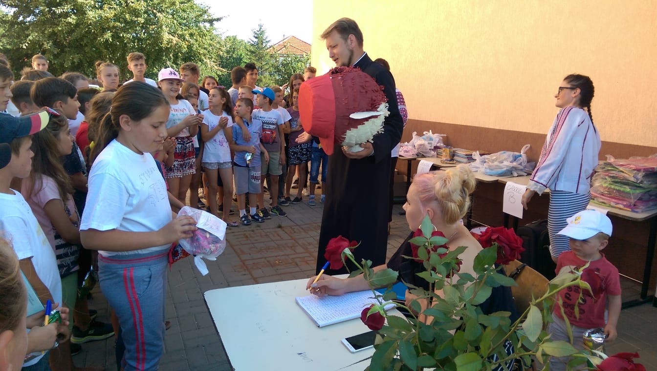 Tabăra „Vara pe uliță”, organizată de Primăria Răuseni împreună cu parohiile Doina și Rediu