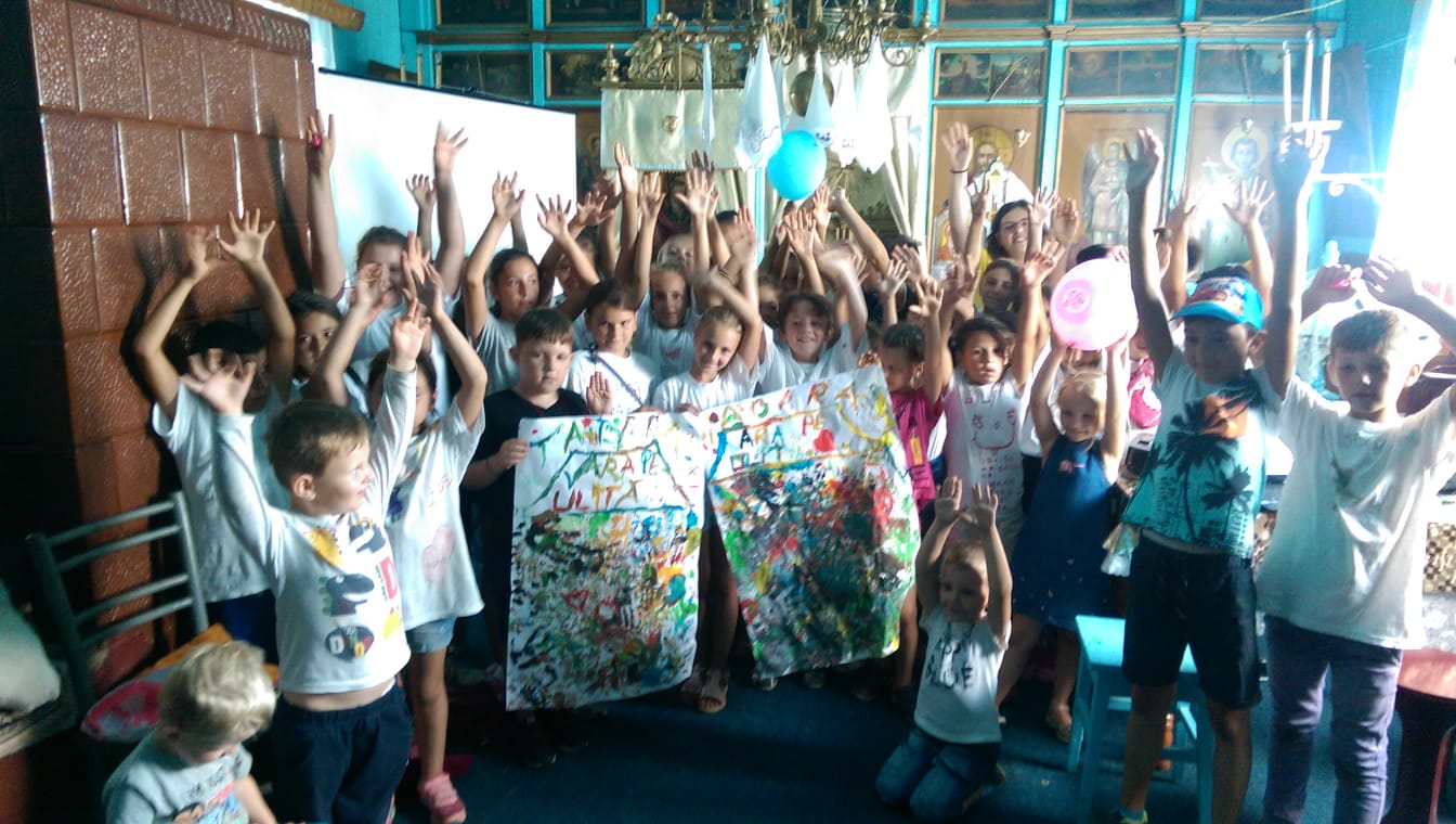 Tabăra „Vara pe uliță”, organizată de Primăria Răuseni împreună cu parohiile Doina și Rediu