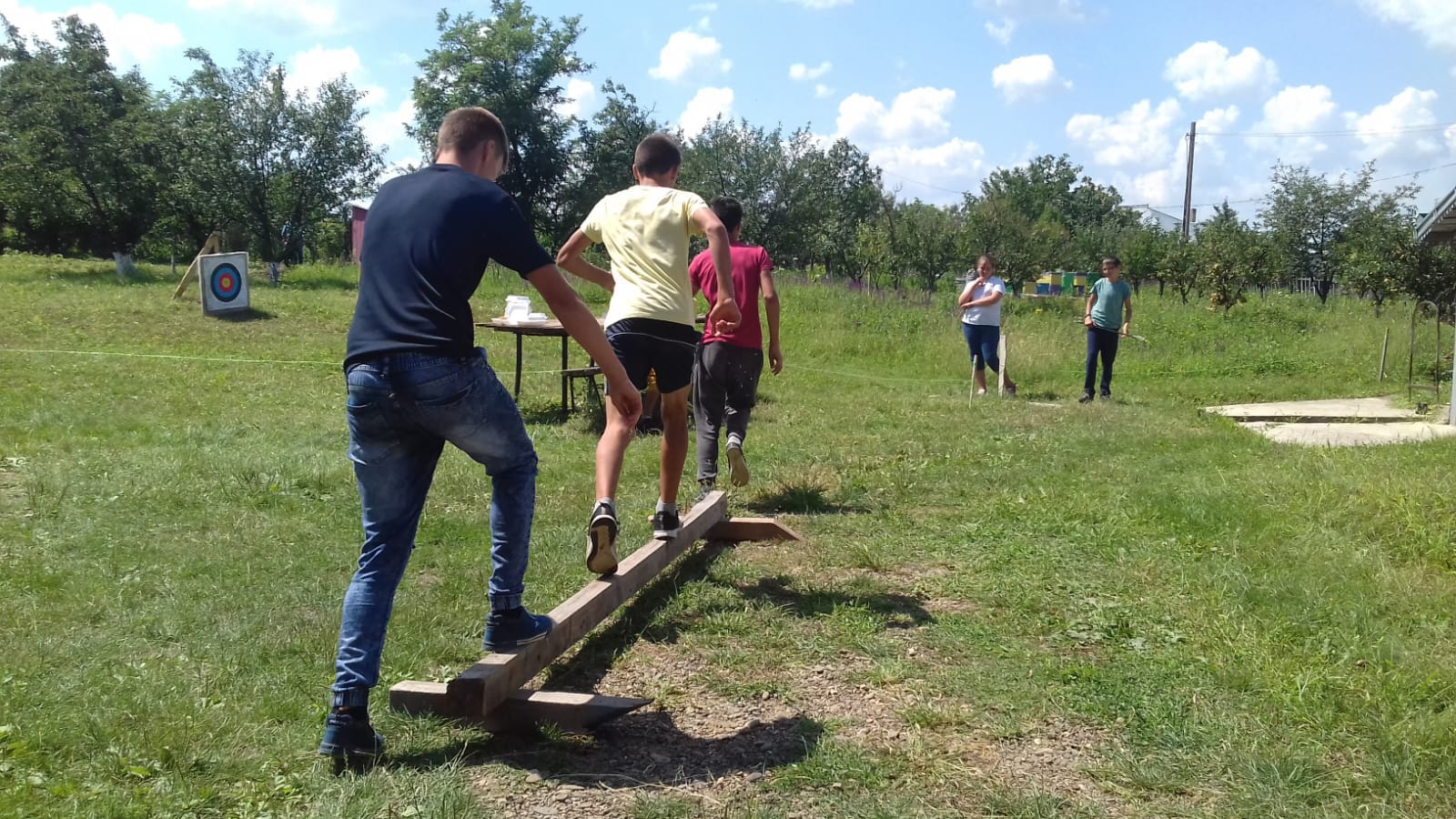 Tabăra „Vara pe uliță”, organizată de Primăria Răuseni împreună cu parohiile Doina și Rediu