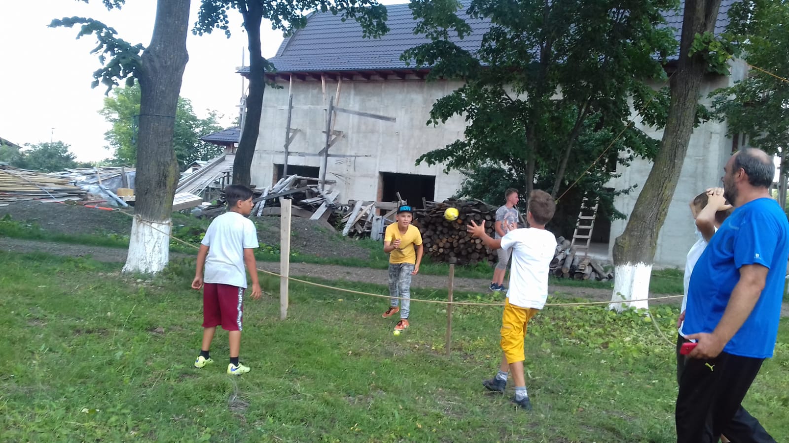 Tabăra „Vara pe uliță”, organizată de Primăria Răuseni împreună cu parohiile Doina și Rediu