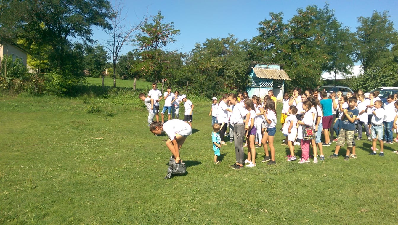 Tabăra „Vara pe uliță”, organizată de Primăria Răuseni împreună cu parohiile Doina și Rediu