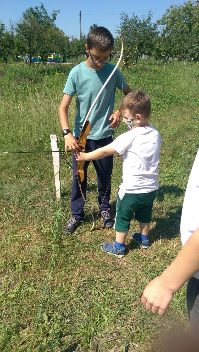 Tabăra „Vara pe uliță”, organizată de Primăria Răuseni împreună cu parohiile Doina și Rediu