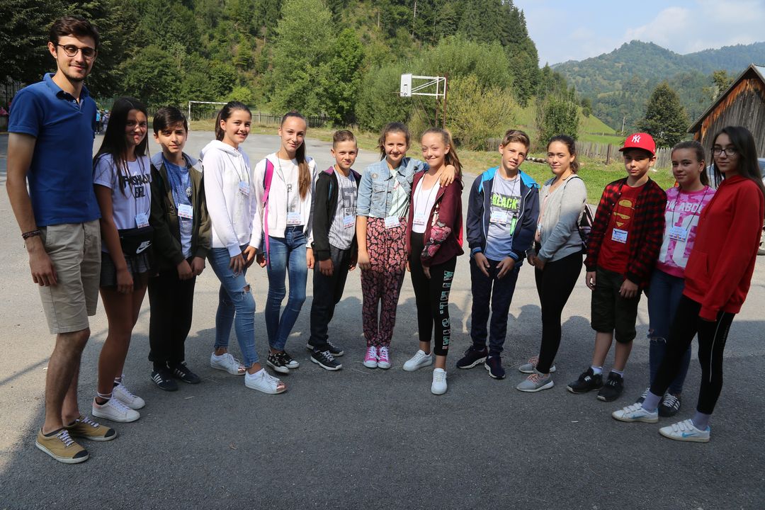 Zâmbet și credință în Tabăra „Bucurie în tinda Bisericii” – Tulgheș, Harghita