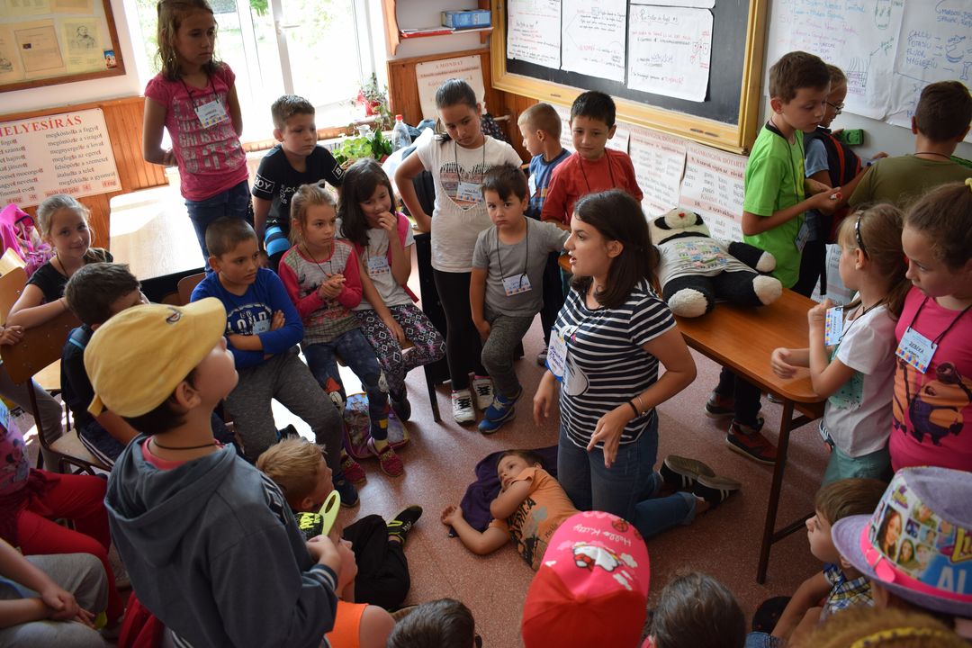 Zâmbet și credință în Tabăra „Bucurie în tinda Bisericii” – Tulgheș, Harghita