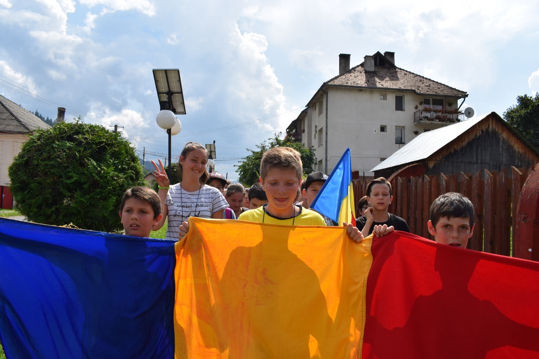 Zâmbet și credință în Tabăra „Bucurie în tinda Bisericii” – Tulgheș, Harghita