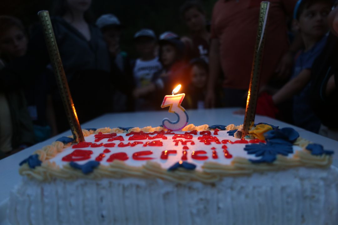 Zâmbet și credință în Tabăra „Bucurie în tinda Bisericii” – Tulgheș, Harghita