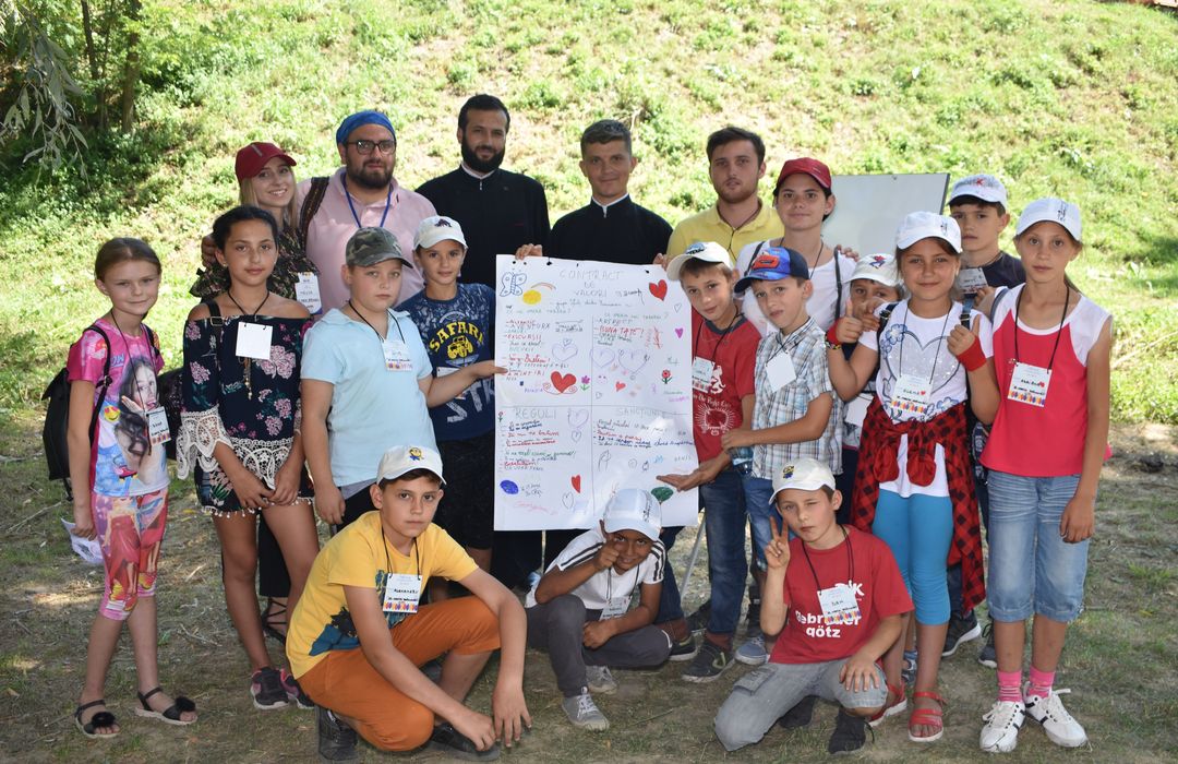 Tabăra „Copilărie și credință” în Episcopia Hușilor: prima ediție în parohiile Tămășeni, Viișoara și Țifu