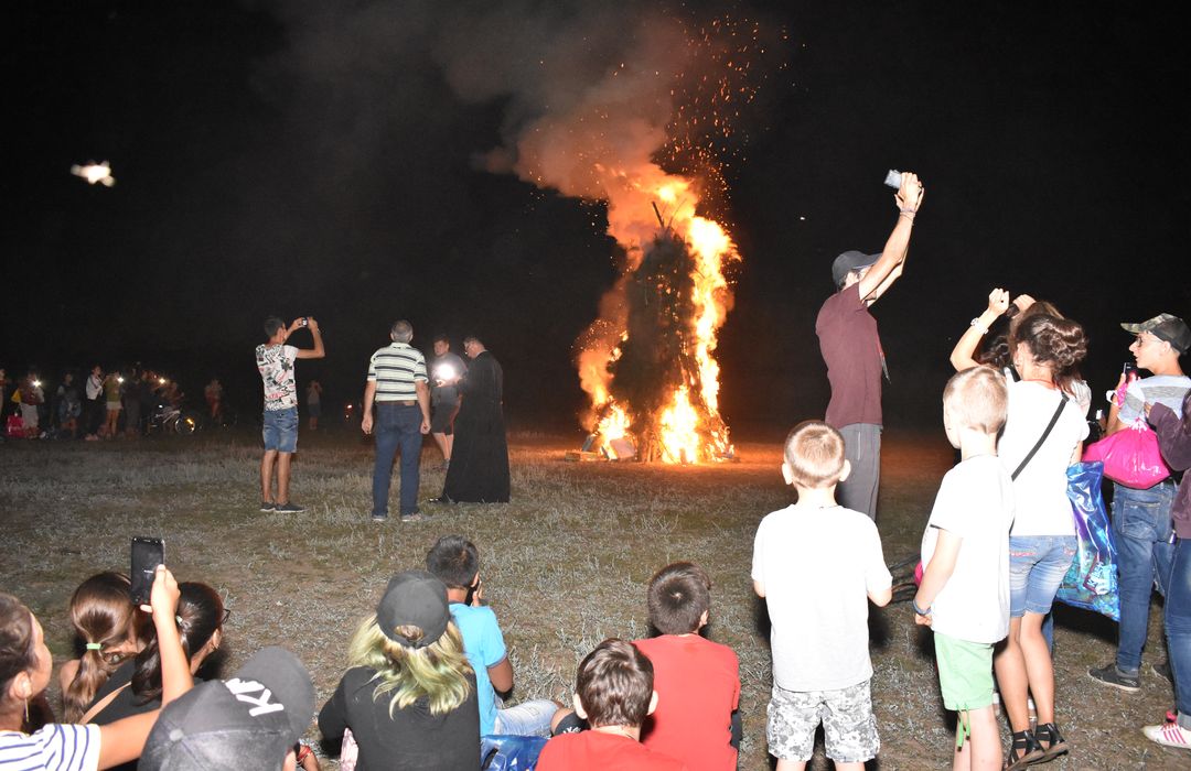 Peste 170 de copii în Tabăra „Copilărie și credință” Fălciu – PS Ignatie: „S-au transmis copiilor prin joc, prin foarte multă bucurie, elementele credinței noastre”