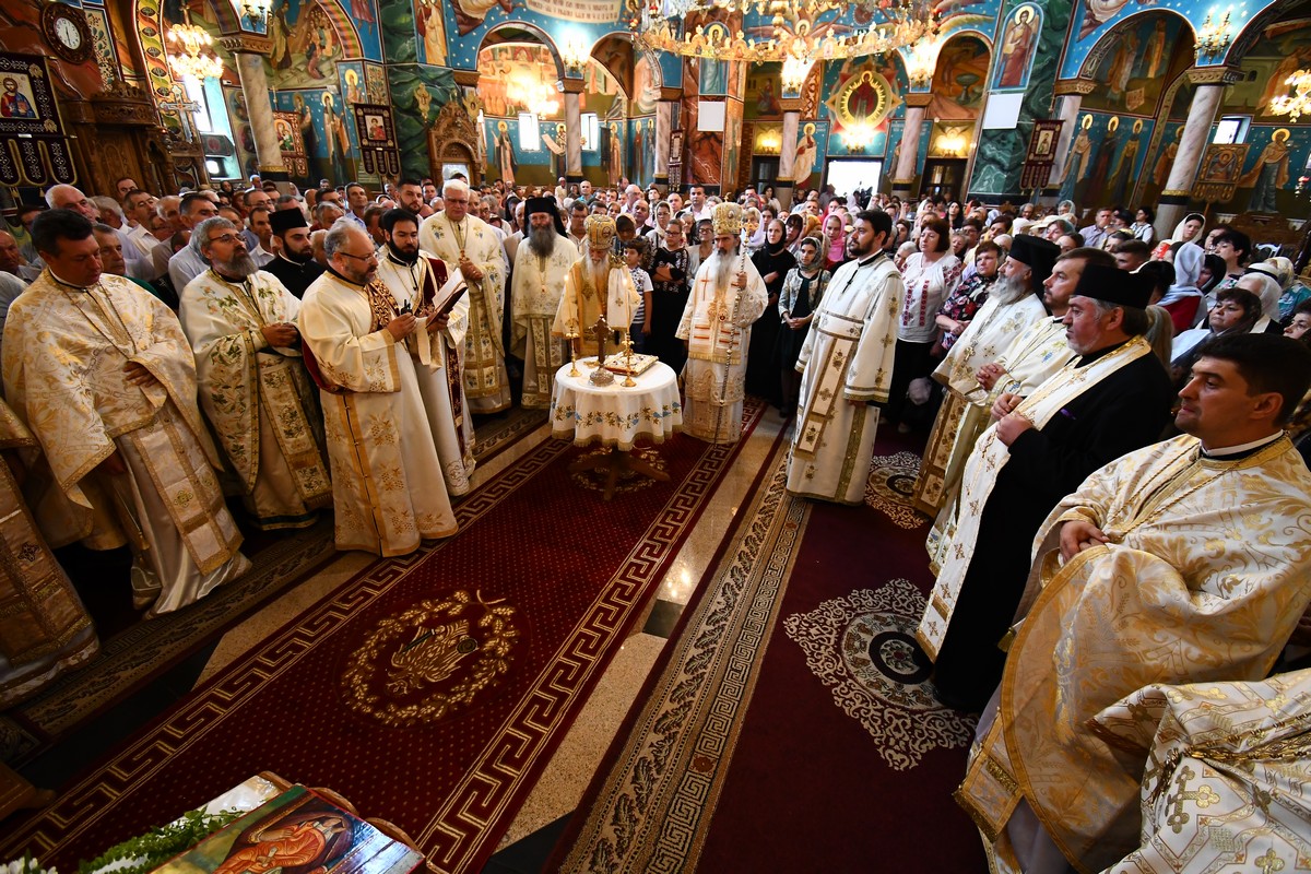 Şapte ani de la sfinţirea catedralei din Gura Humorului