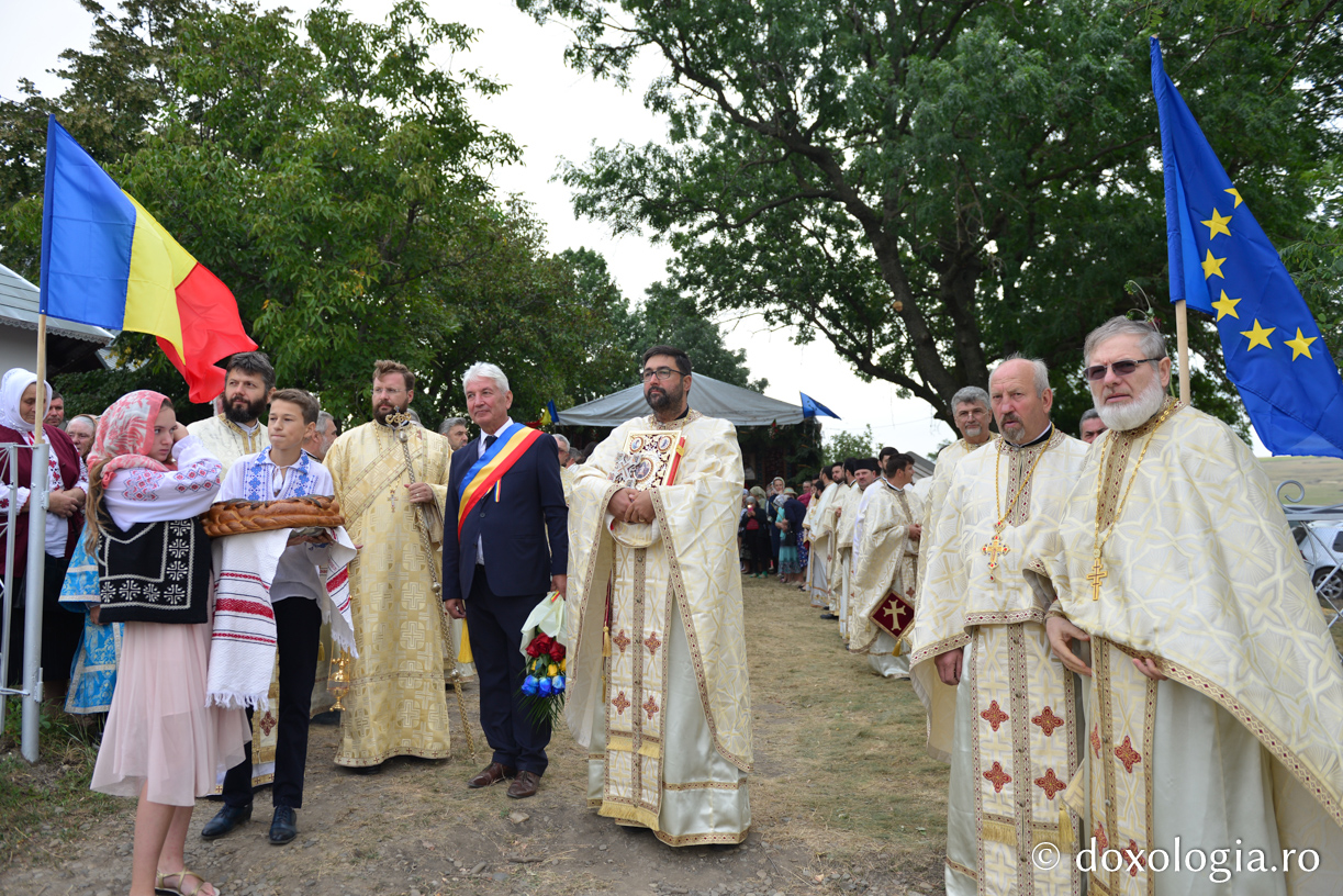 Biserica „Sfântul Ierarh Nicolae” din Munteni, jud. Iași, a fost sfințită