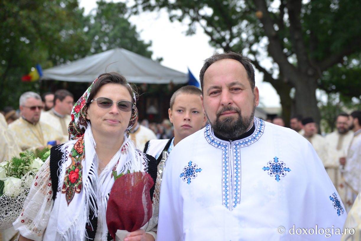 Biserica „Sfântul Ierarh Nicolae” din Munteni, jud. Iași, a fost sfințită