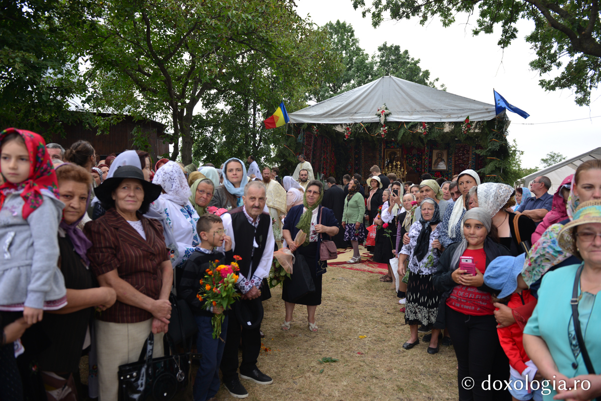 Biserica „Sfântul Ierarh Nicolae” din Munteni, jud. Iași, a fost sfințită