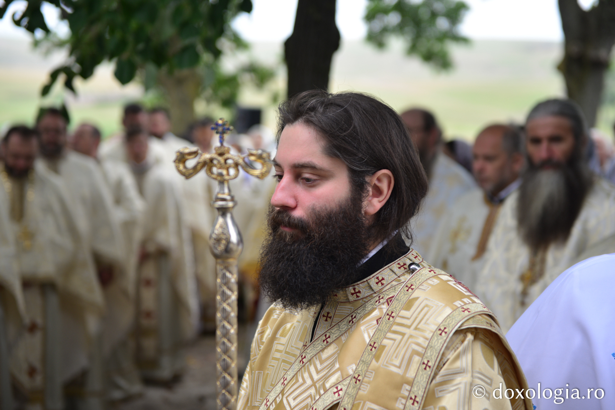 Biserica „Sfântul Ierarh Nicolae” din Munteni, jud. Iași, a fost sfințită