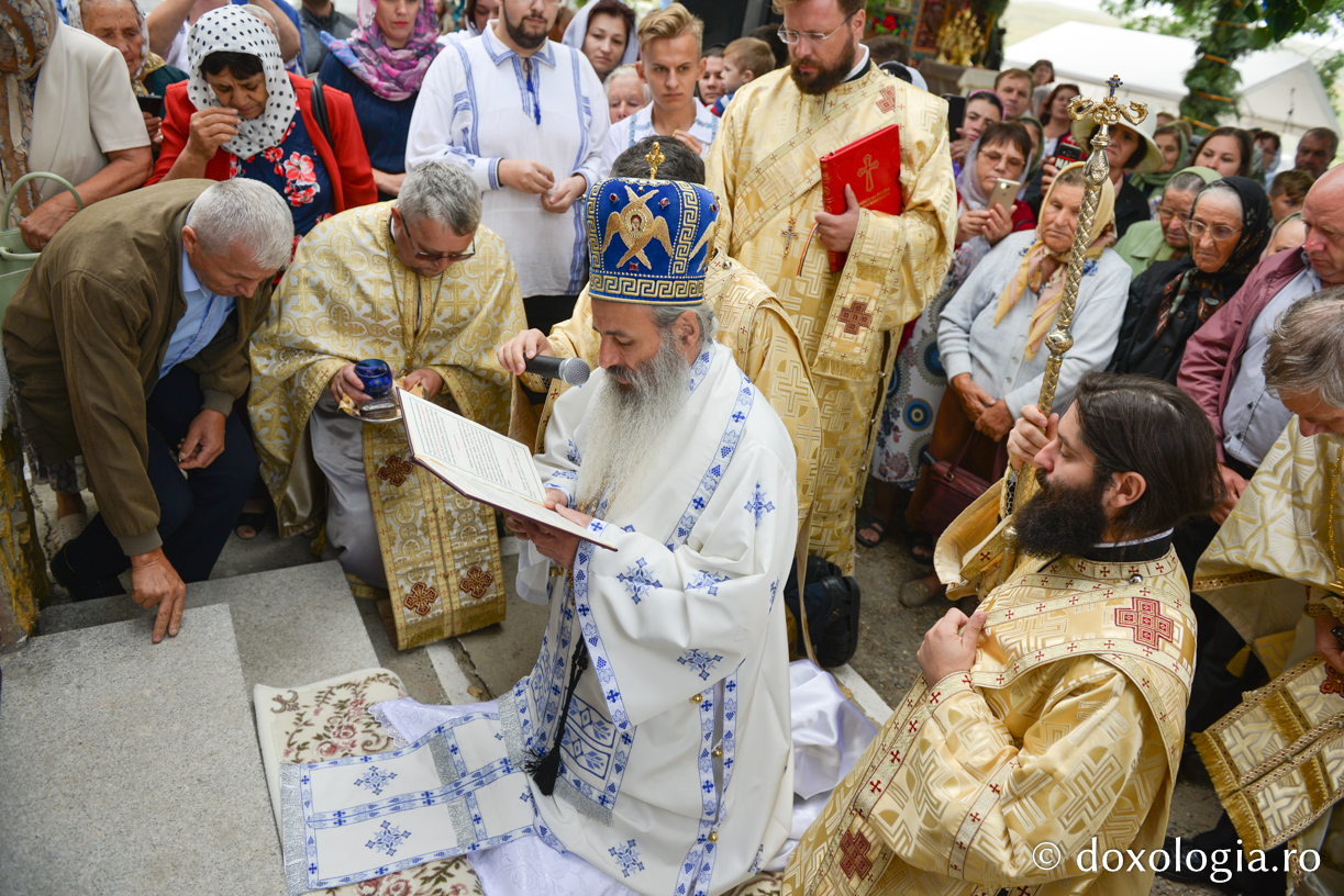 Biserica „Sfântul Ierarh Nicolae” din Munteni, jud. Iași, a fost sfințită