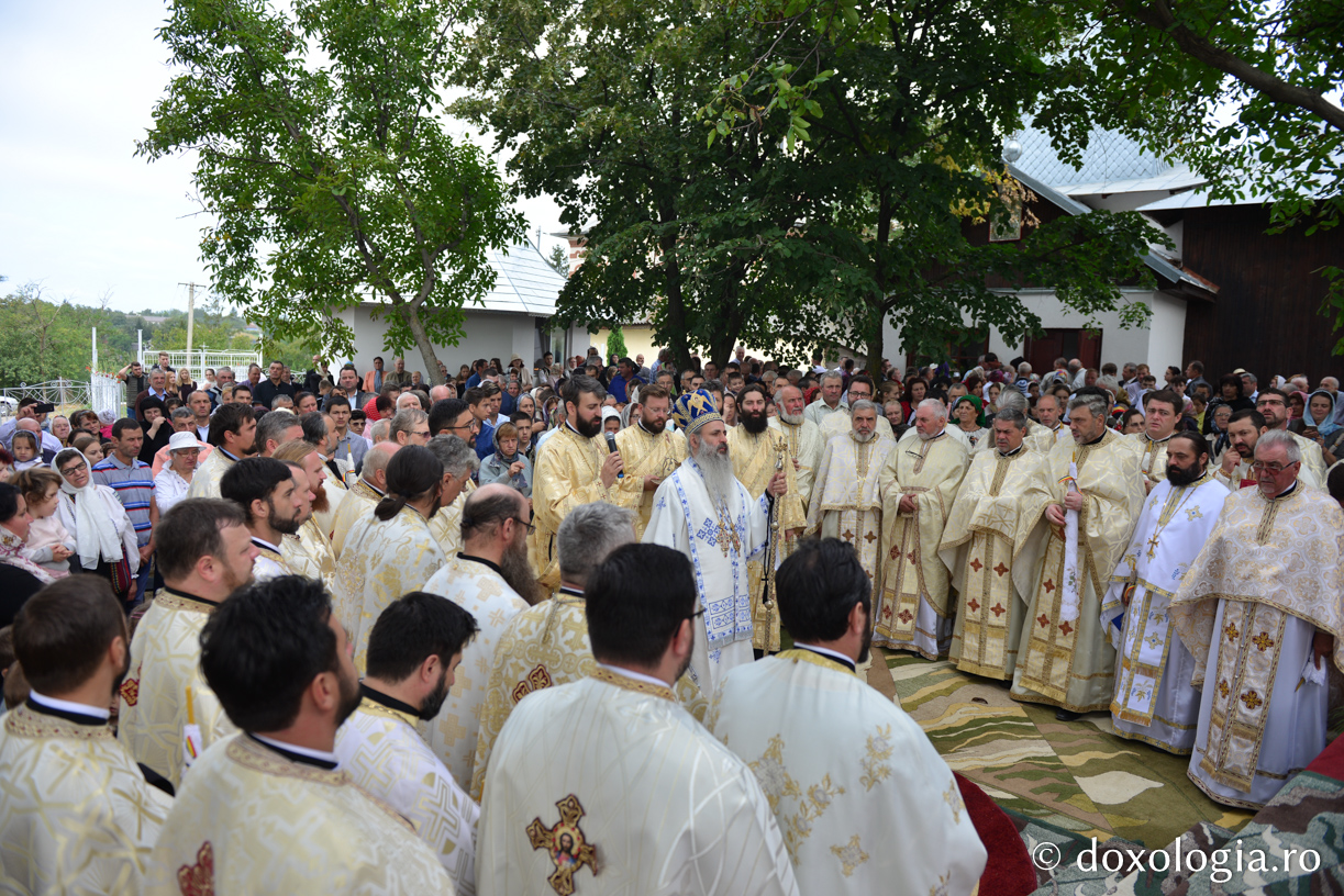 Biserica „Sfântul Ierarh Nicolae” din Munteni, jud. Iași, a fost sfințită