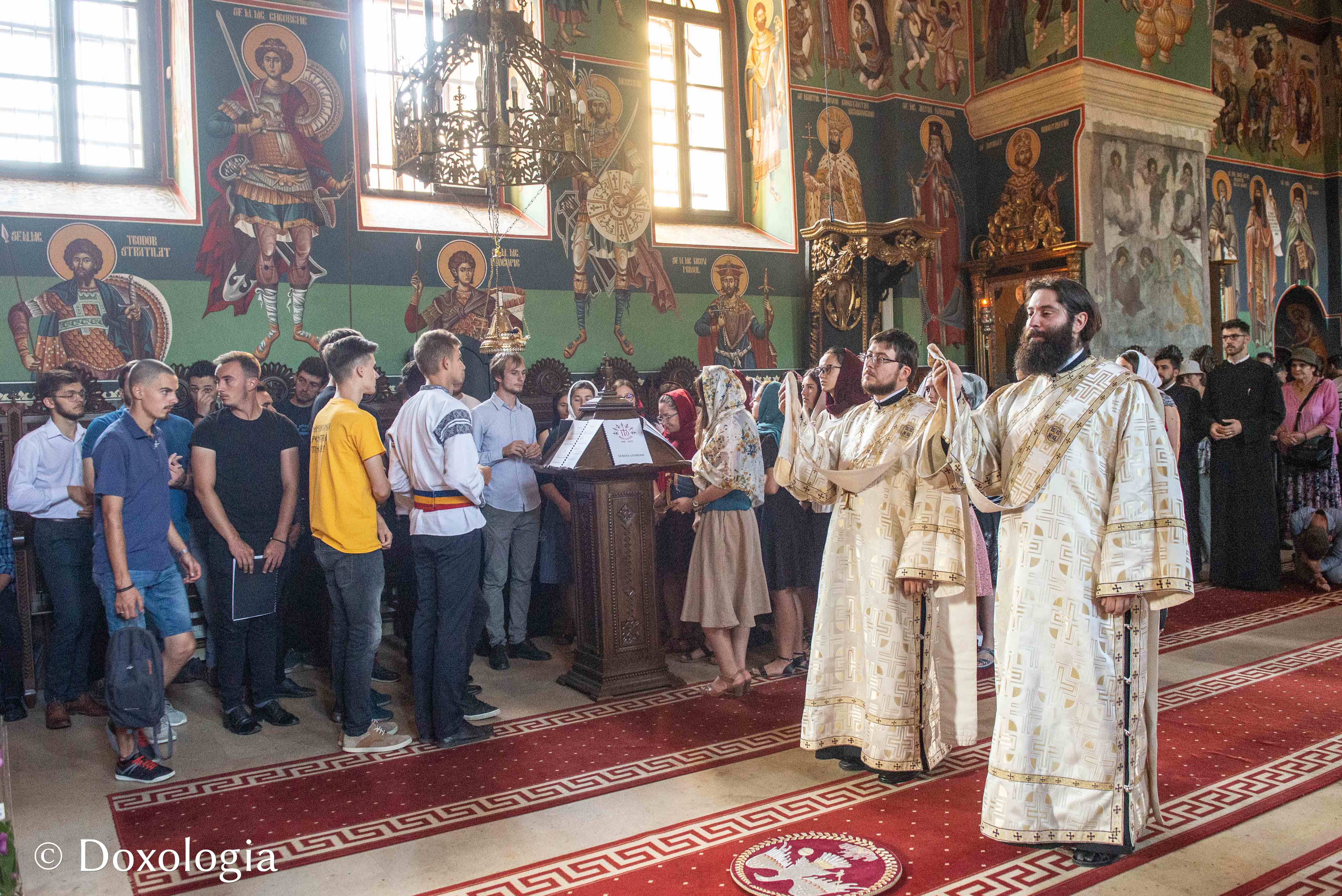 Foto: Constantin Comici Sfântă Liturghie Arhierească pentru voluntarii ITOM 2018