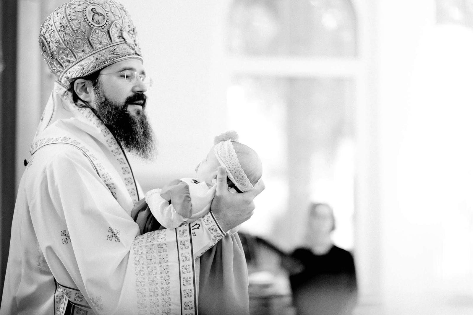 Sfântă Liturghie Arhierească la Göteborg, Suedia: Un tânăr suedez s-a convertit la Ortodoxie