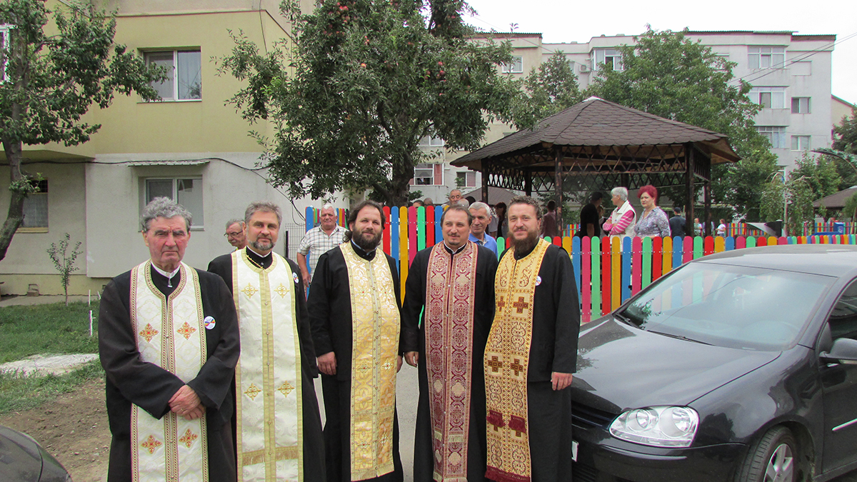 Protocol de înfrățire între Parohia „Nașterea Maicii Domnului” - Tomești I și Parohia „Sfinți Martiri Brâncoveni” din Ialoveni, Republica Molova Protocol de înfrățire între Parohia „Nașterea Maicii Domnului” - Tomești I și Parohia „Sfinți Martiri Brâncoveni” din Ialoveni, Republica Molova