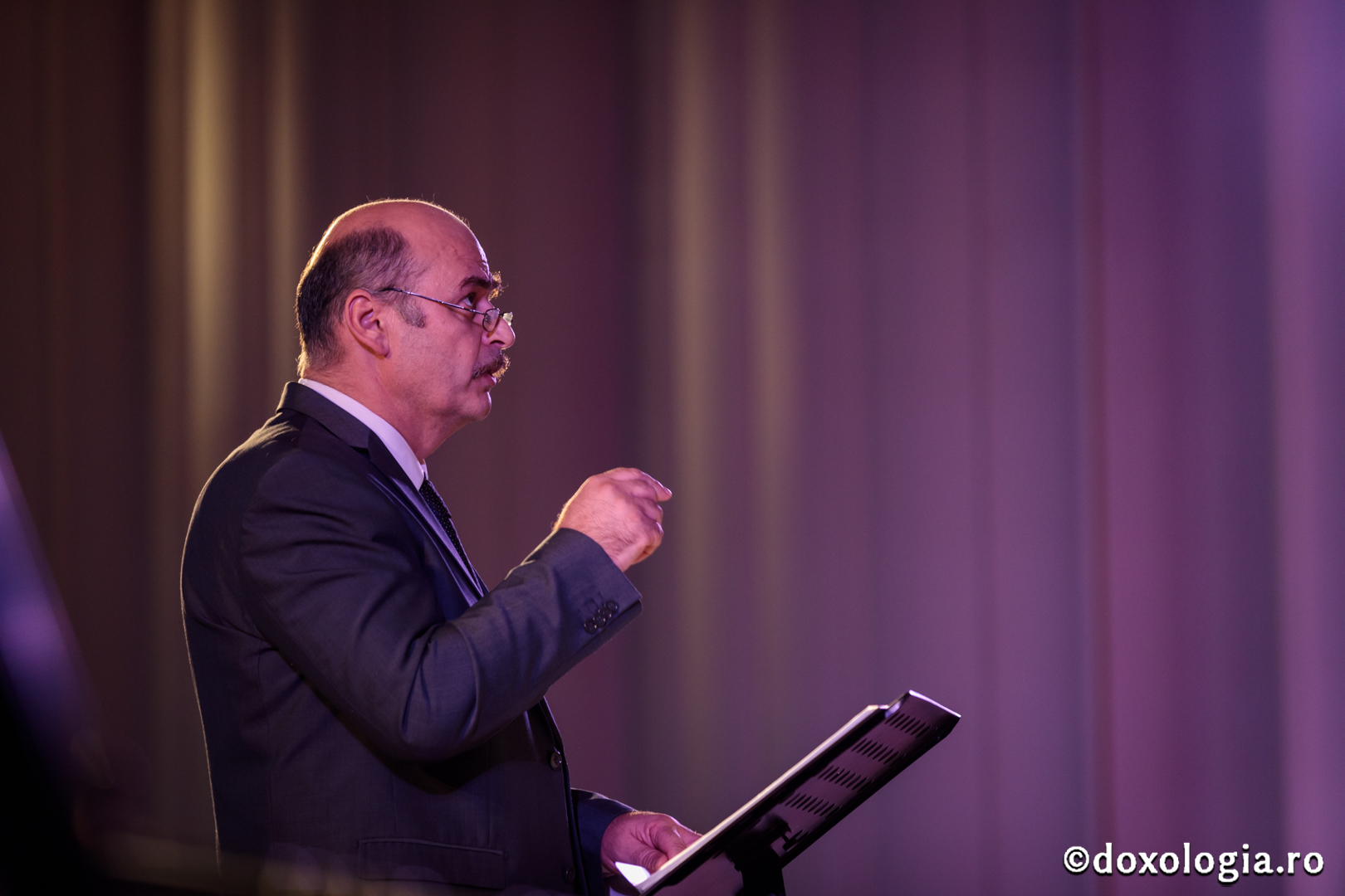 Public numeros, la Concertul de Muzică Bizantină Cultă Vocal-Instrumentală de la Iași