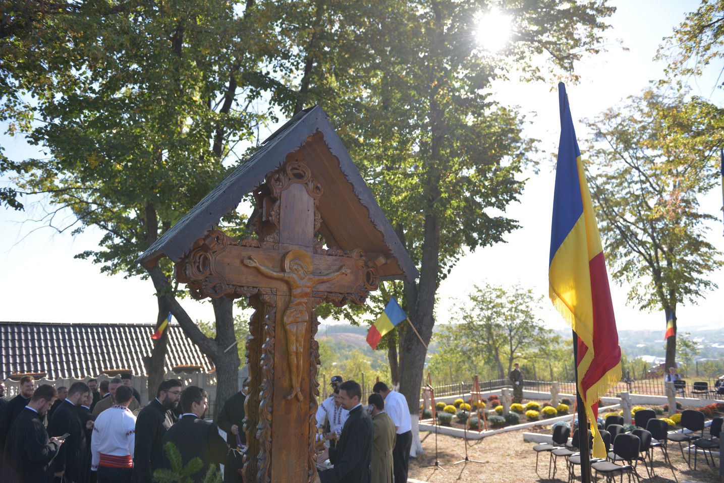 Ceremonie religioasă și militară la Cimitirul Militar Maxut: „Românul adevărat este chemat să-și apere valorile legate de neam și de familie”
