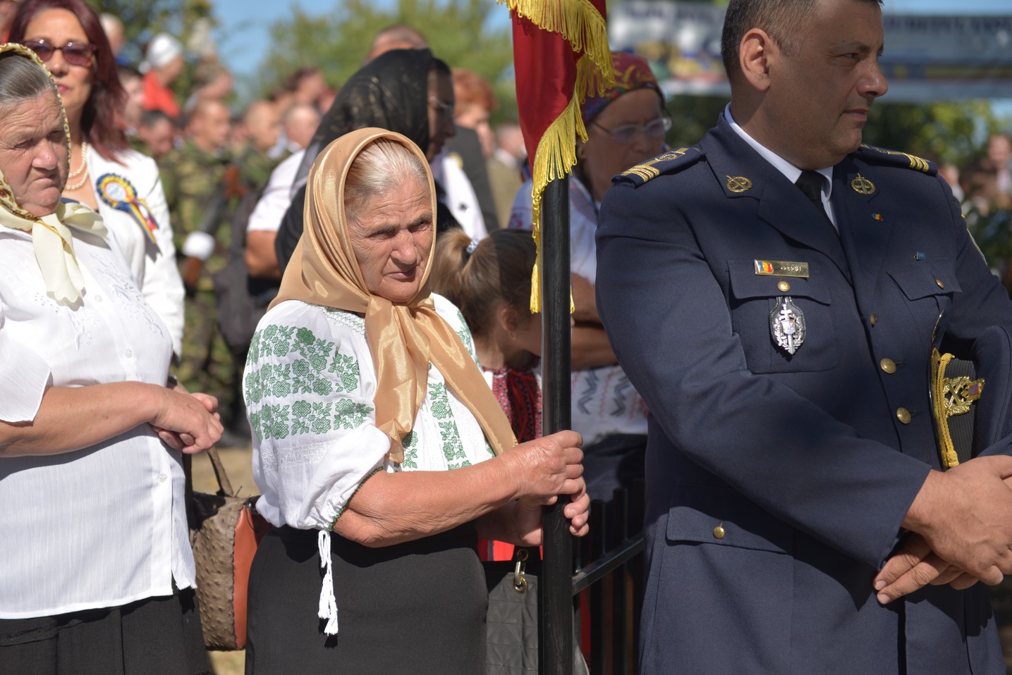 Ceremonie religioasă și militară la Cimitirul Militar Maxut: „Românul adevărat este chemat să-și apere valorile legate de neam și de familie”