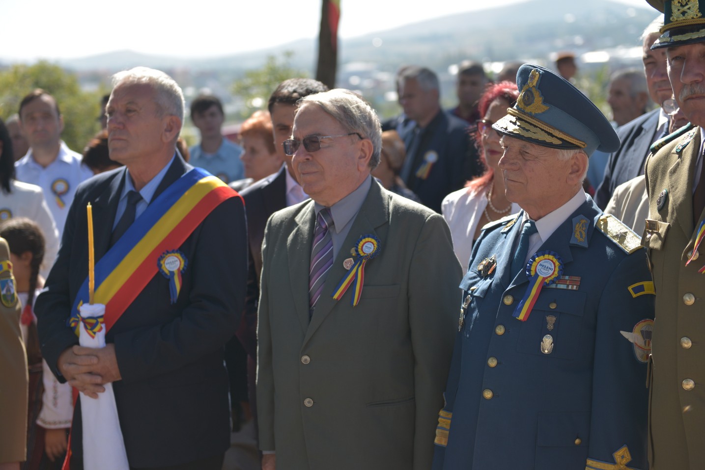 Ceremonie religioasă și militară la Cimitirul Militar Maxut: „Românul adevărat este chemat să-și apere valorile legate de neam și de familie”