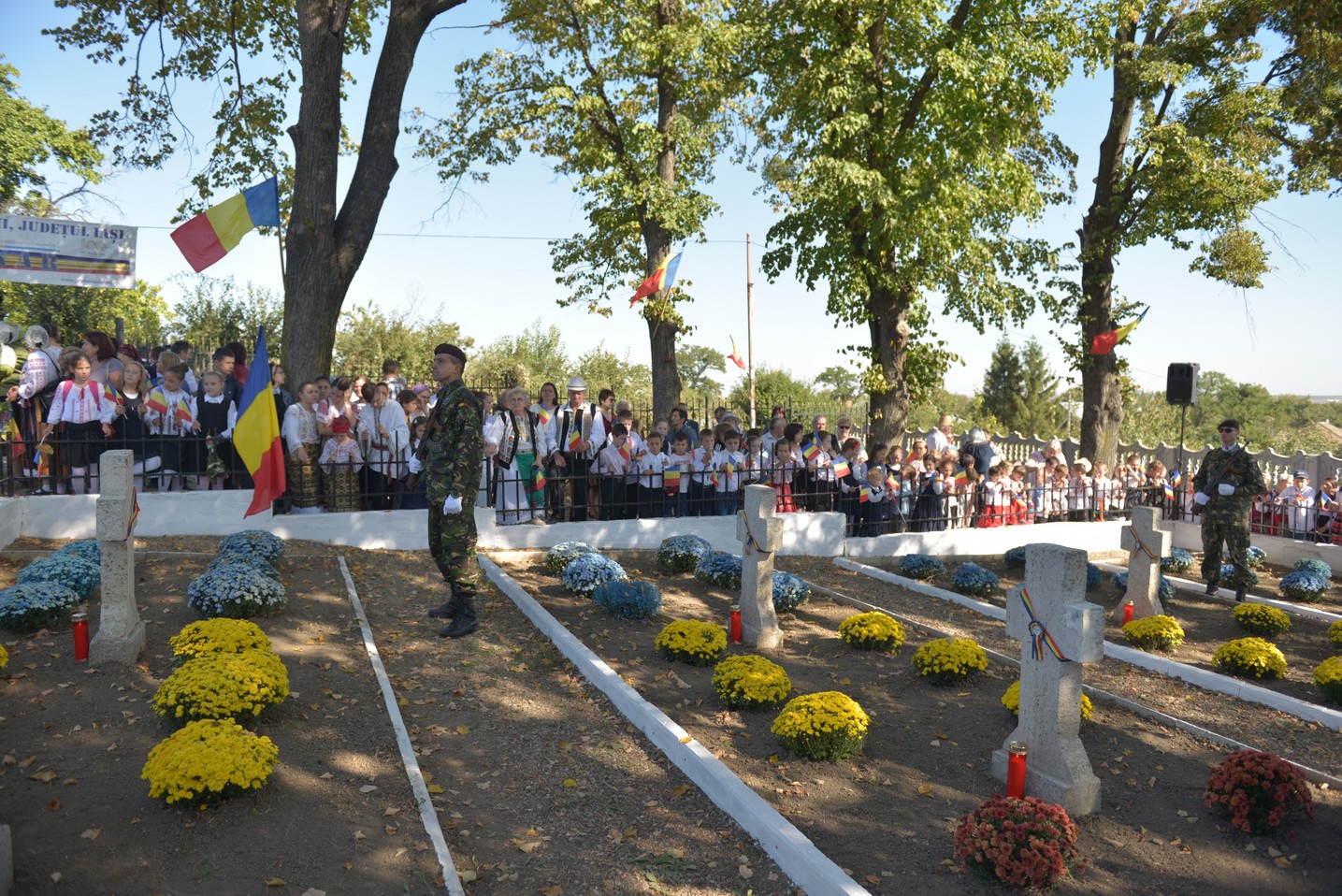 Ceremonie religioasă și militară la Cimitirul Militar Maxut: „Românul adevărat este chemat să-și apere valorile legate de neam și de familie”